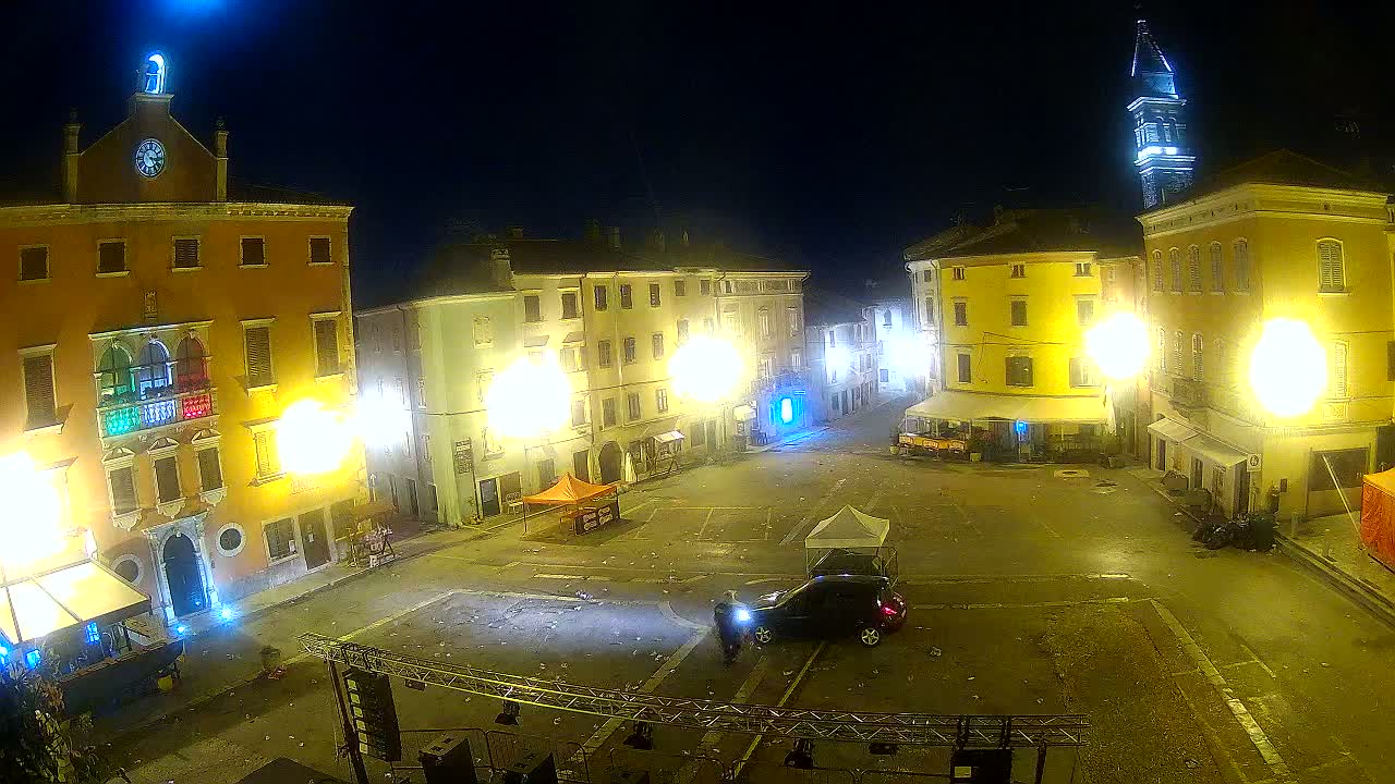 Vodnjan Dignano, Narodni Trg (People's Square) Live Cam - Vodnjan, Istria, Croatia