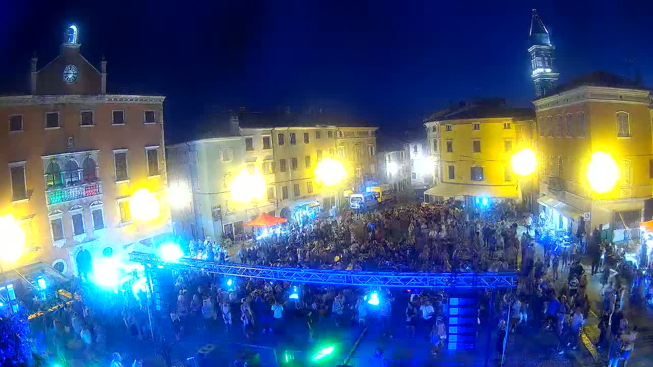 Vodnjan Dignano, Narodni Trg (People's Square) Live Cam - Vodnjan, Istria, Croatia