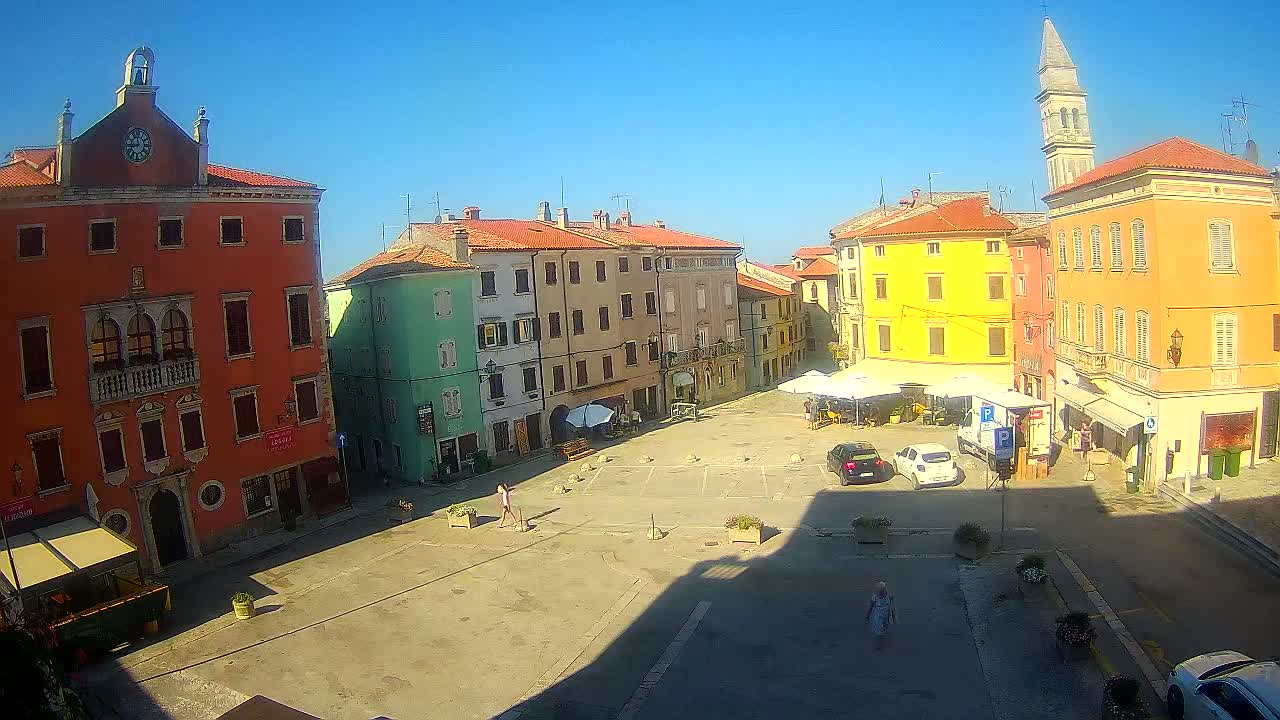 Vodnjan Dignano, Narodni Trg (People's Square) Live Cam - Vodnjan, Istria, Croatia