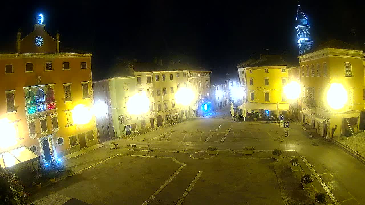 Vodnjan Dignano, Narodni Trg (People's Square) Live Cam - Vodnjan, Istria, Croatia