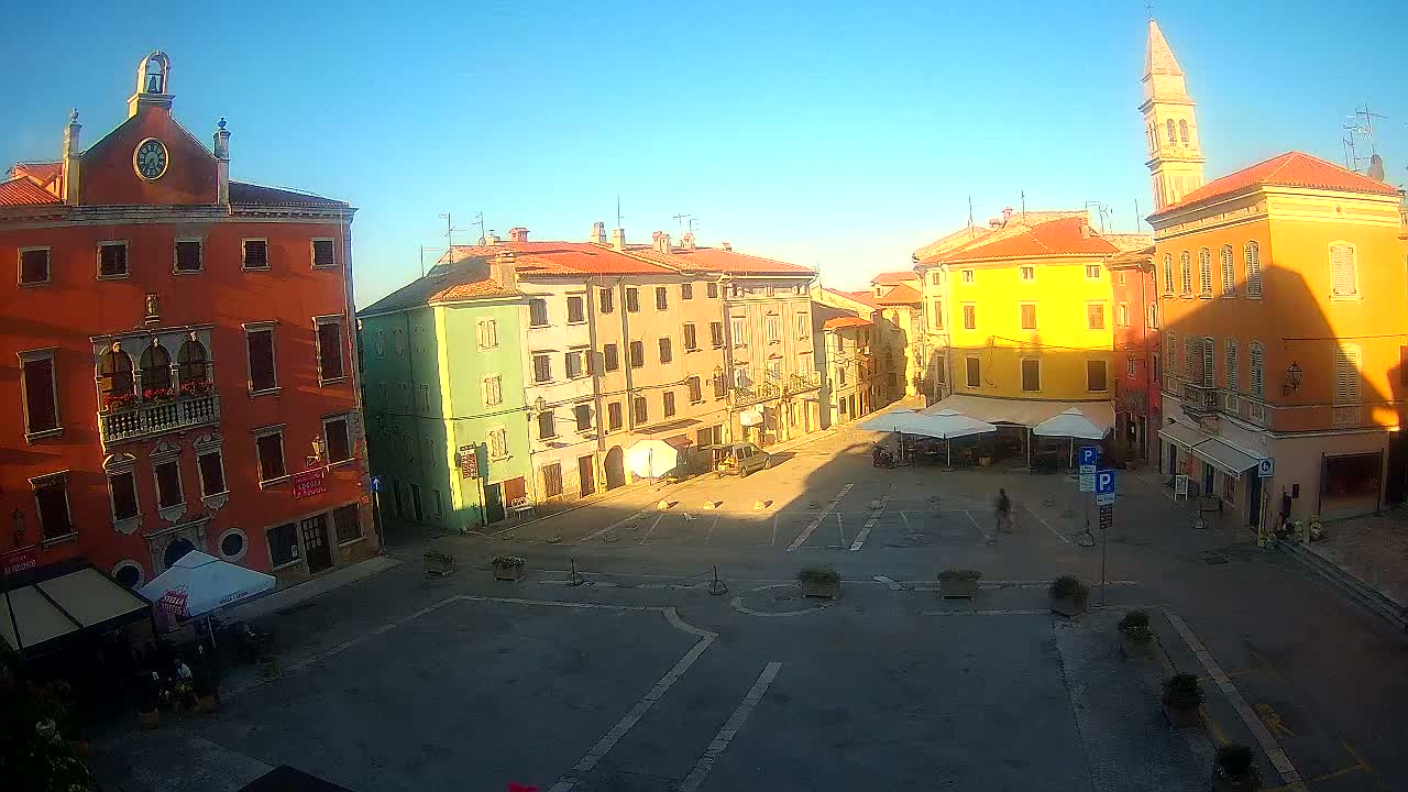 Vodnjan Dignano, Narodni Trg (People's Square) Live Cam - Vodnjan, Istria, Croatia