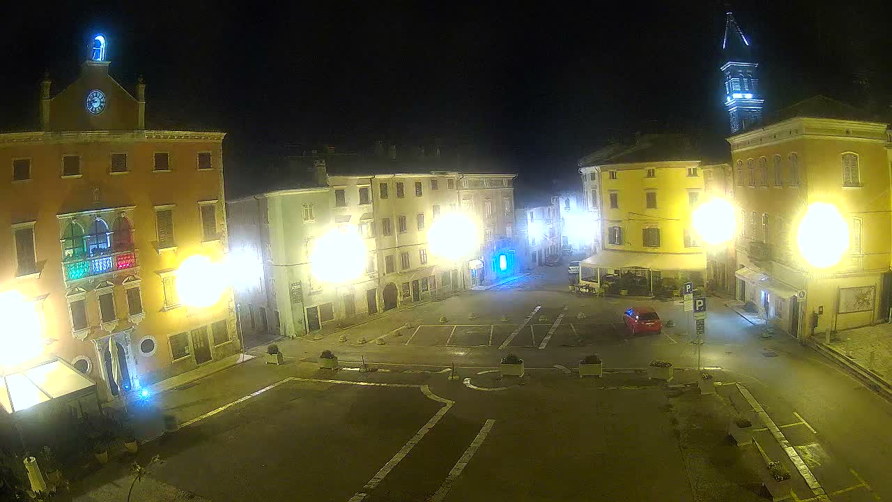 Vodnjan Dignano, Narodni Trg (People's Square) Live Cam - Vodnjan, Istria, Croatia