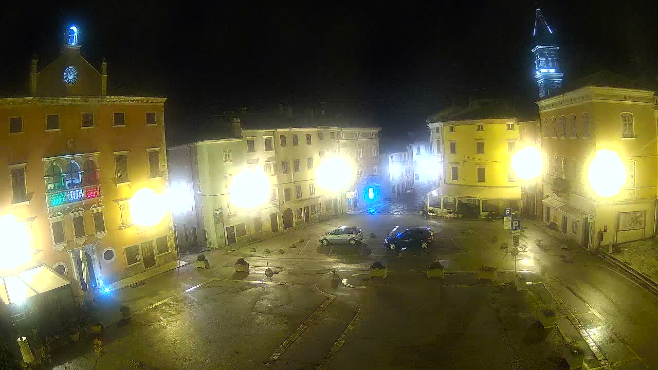 Vodnjan Dignano, Narodni Trg (People's Square) Live Cam - Vodnjan, Istria, Croatia