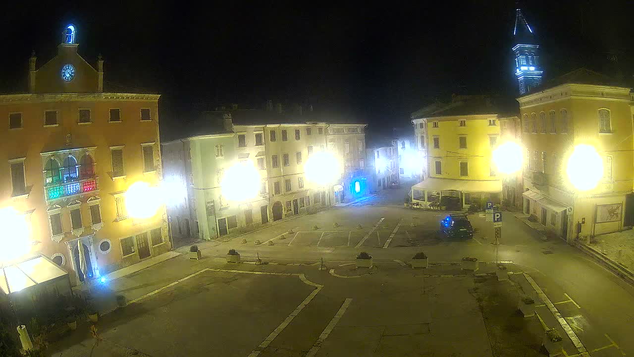 Vodnjan Dignano, Narodni Trg (People's Square) Live Cam - Vodnjan, Istria, Croatia