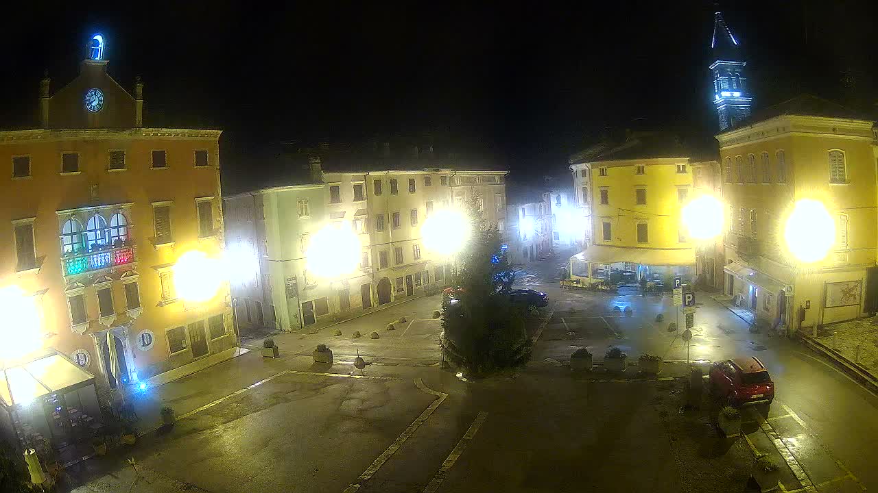 Vodnjan Dignano, Narodni Trg (People's Square) Live Cam - Vodnjan, Istria, Croatia