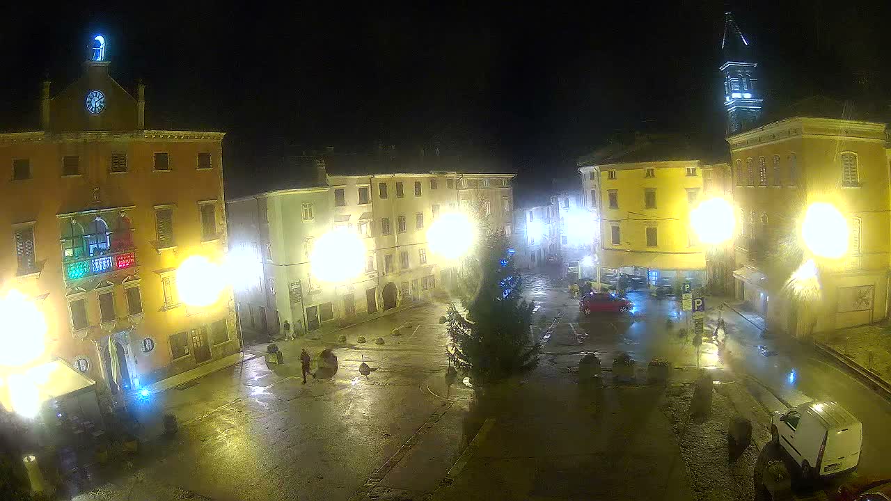 Vodnjan Dignano, Narodni Trg (People's Square) Live Cam - Vodnjan, Istria, Croatia