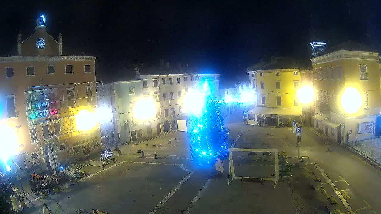 Vodnjan Dignano, Narodni Trg (People's Square) Live Cam - Vodnjan, Istria, Croatia
