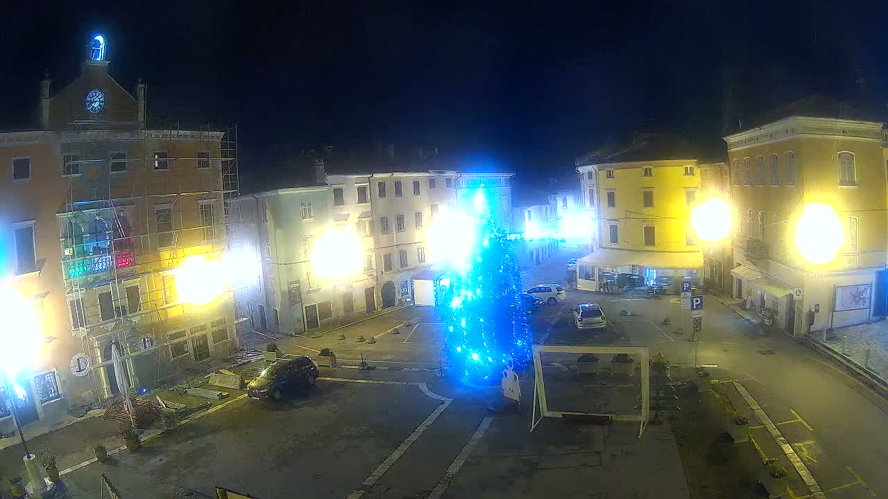 Vodnjan Dignano, Narodni Trg (People's Square) Live Cam - Vodnjan, Istria, Croatia