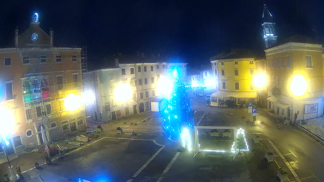 Vodnjan Dignano, Narodni Trg (People's Square) Live Cam - Vodnjan, Istria, Croatia
