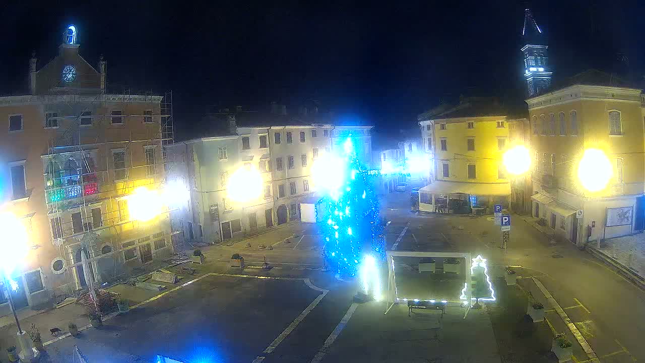 Vodnjan Dignano, Narodni Trg (People's Square) Live Cam - Vodnjan, Istria, Croatia