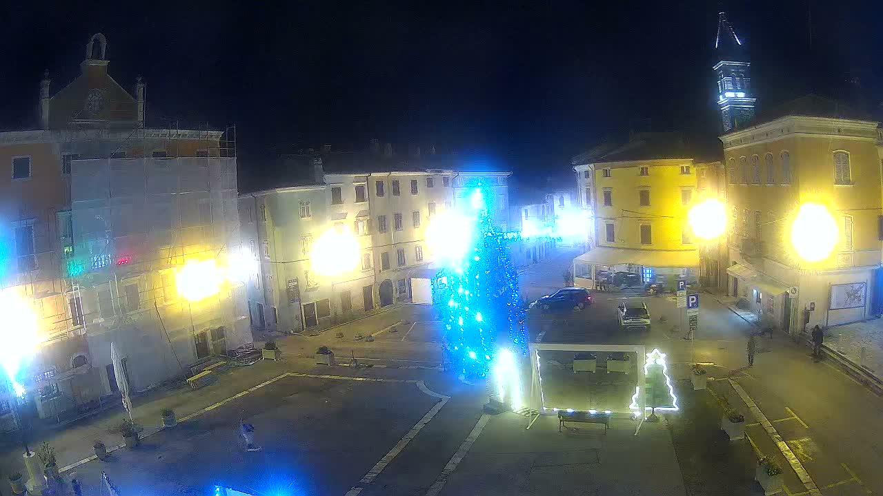 Vodnjan Dignano, Narodni Trg (People's Square) Live Cam - Vodnjan, Istria, Croatia