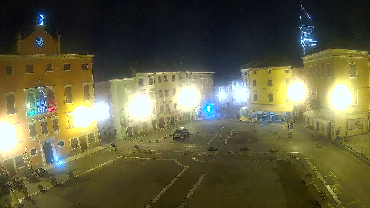 Vodnjan Dignano, Narodni Trg (People's Square) Live Cam - Vodnjan, Istria, Croatia