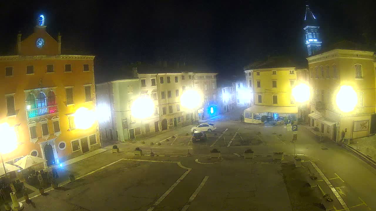 Vodnjan Dignano, Narodni Trg (People's Square) Live Cam - Vodnjan, Istria, Croatia