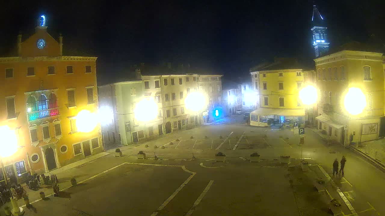Vodnjan Dignano, Narodni Trg (People's Square) Live Cam - Vodnjan, Istria, Croatia