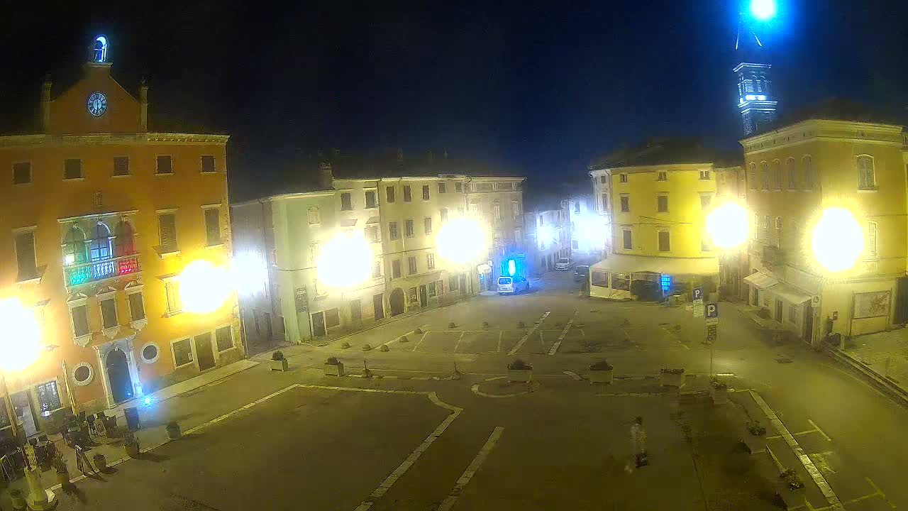 Vodnjan Dignano, Narodni Trg (People's Square) Live Cam - Vodnjan, Istria, Croatia