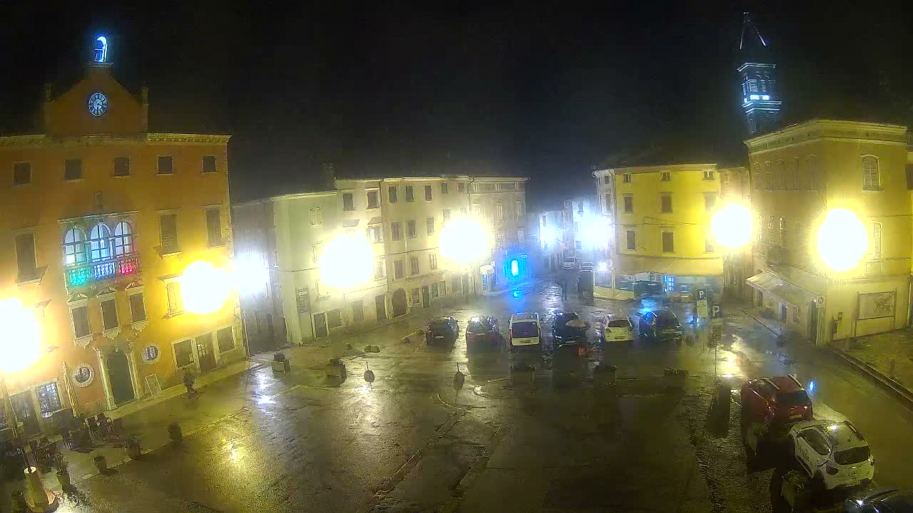 Vodnjan Dignano, Narodni Trg (People's Square) Live Cam - Vodnjan, Istria, Croatia