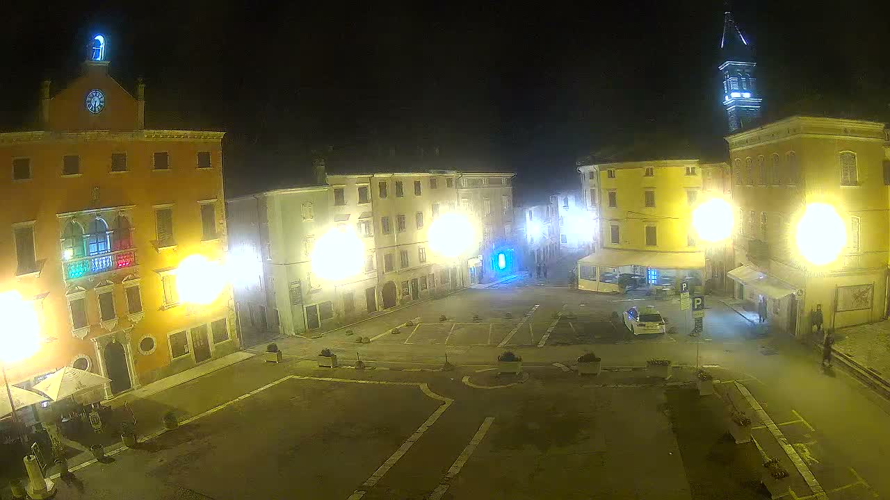 Vodnjan Dignano, Narodni Trg (People's Square) Live Cam - Vodnjan, Istria, Croatia
