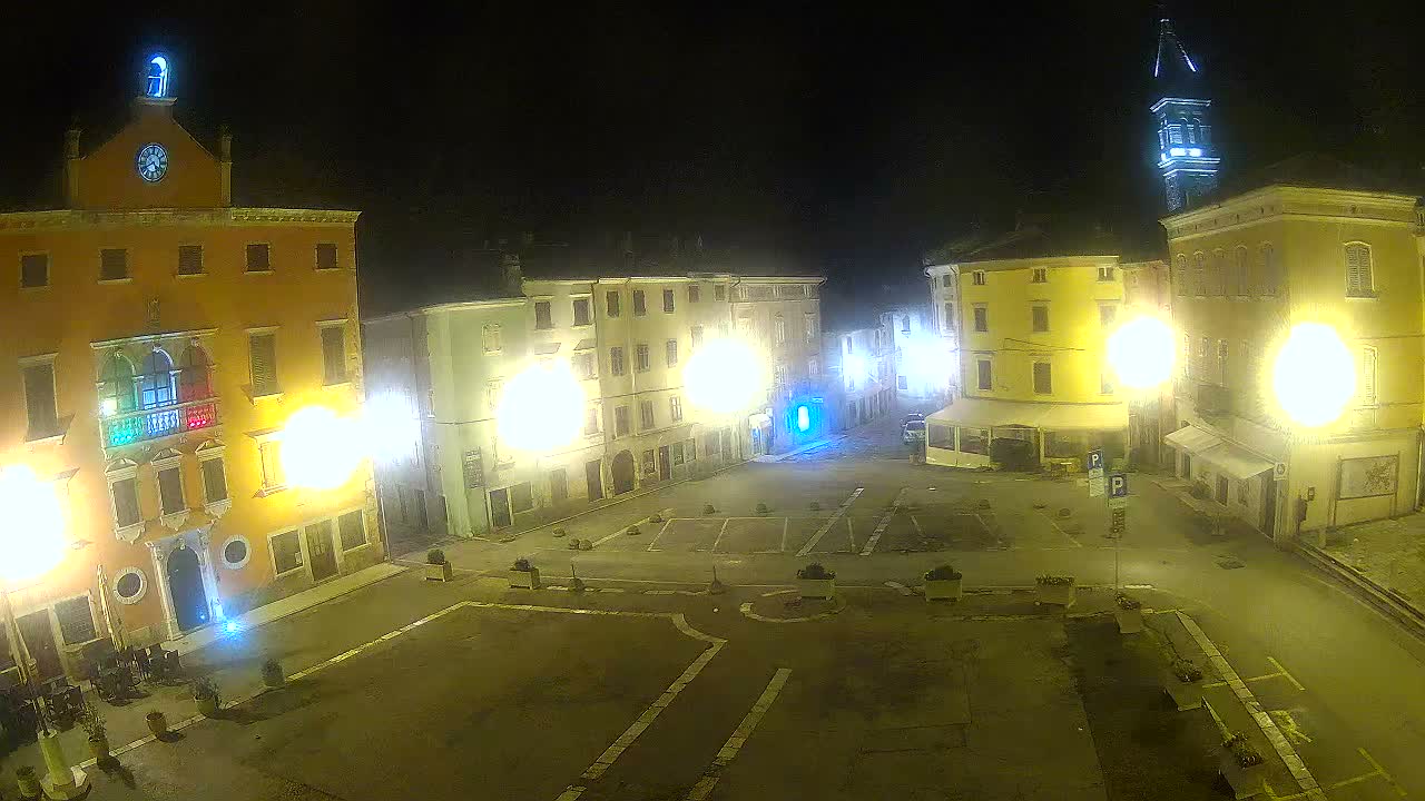 Vodnjan Dignano, Narodni Trg (People's Square) Live Cam - Vodnjan, Istria, Croatia