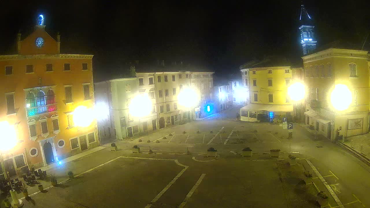 Vodnjan Dignano, Narodni Trg (People's Square) Live Cam - Vodnjan, Istria, Croatia