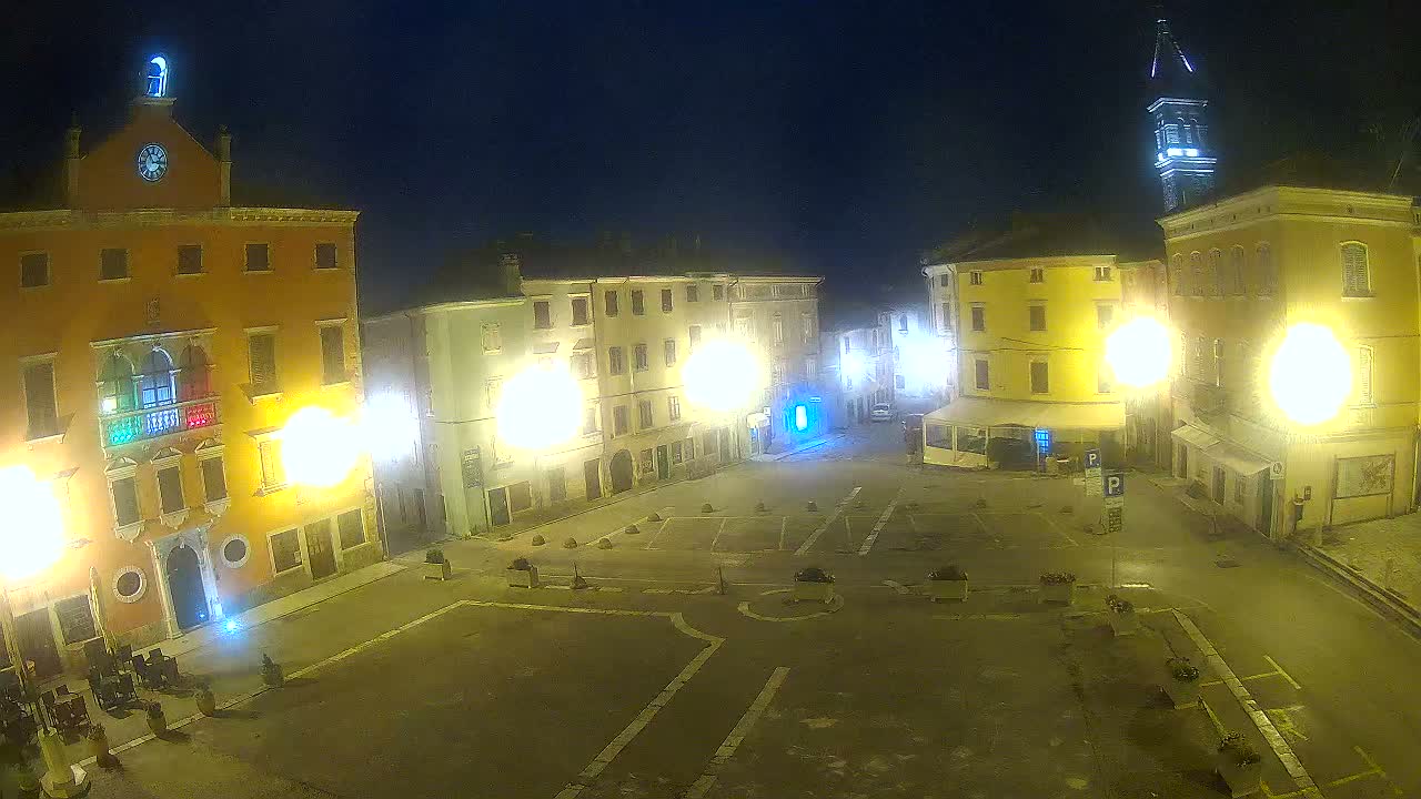 Vodnjan Dignano, Narodni Trg (People's Square) Live Cam - Vodnjan, Istria, Croatia