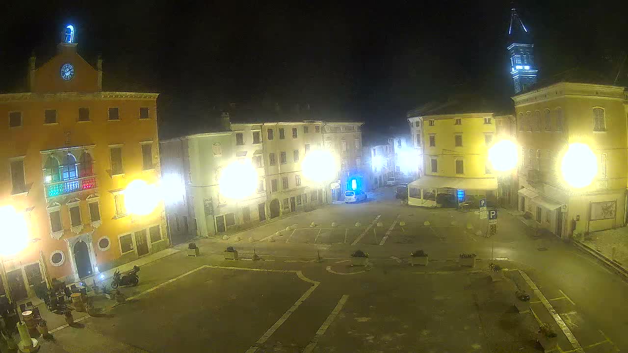 Vodnjan Dignano, Narodni Trg (People's Square) Live Cam - Vodnjan, Istria, Croatia
