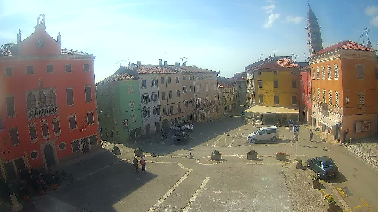 Vodnjan Dignano, Narodni Trg (People's Square) Live Cam - Vodnjan, Istria, Croatia