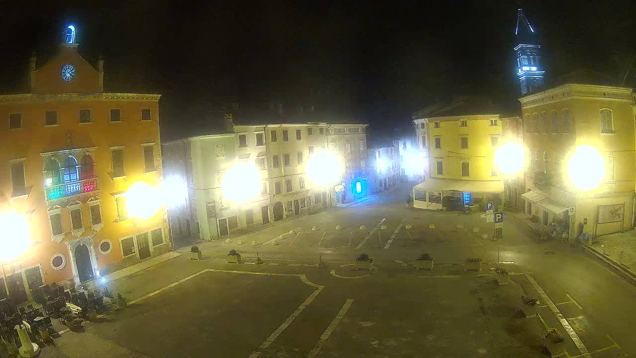 Vodnjan Dignano, Narodni Trg (People's Square) Live Cam - Vodnjan, Istria, Croatia