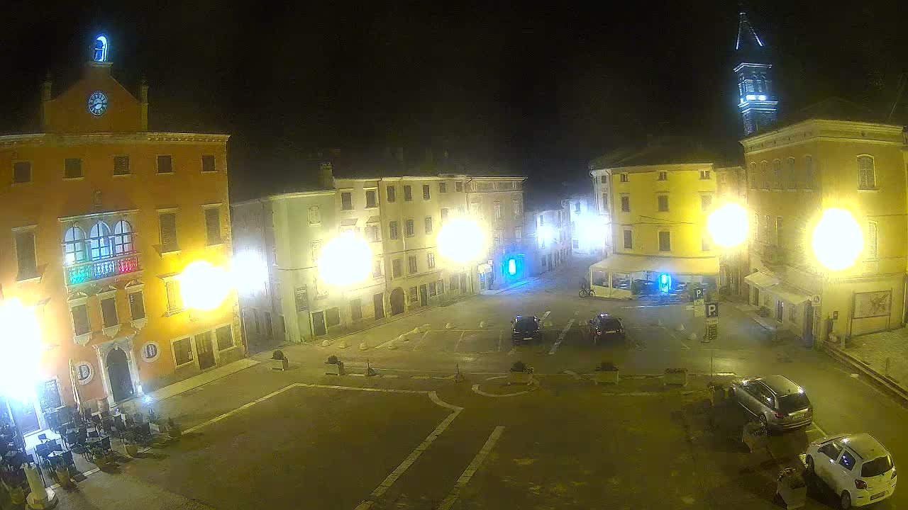 Vodnjan Dignano, Narodni Trg (People's Square) Live Cam - Vodnjan, Istria, Croatia