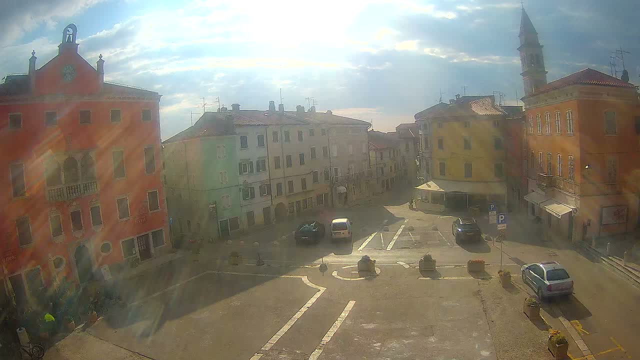 Vodnjan Dignano, Narodni Trg (People's Square) Live Cam - Vodnjan, Istria, Croatia