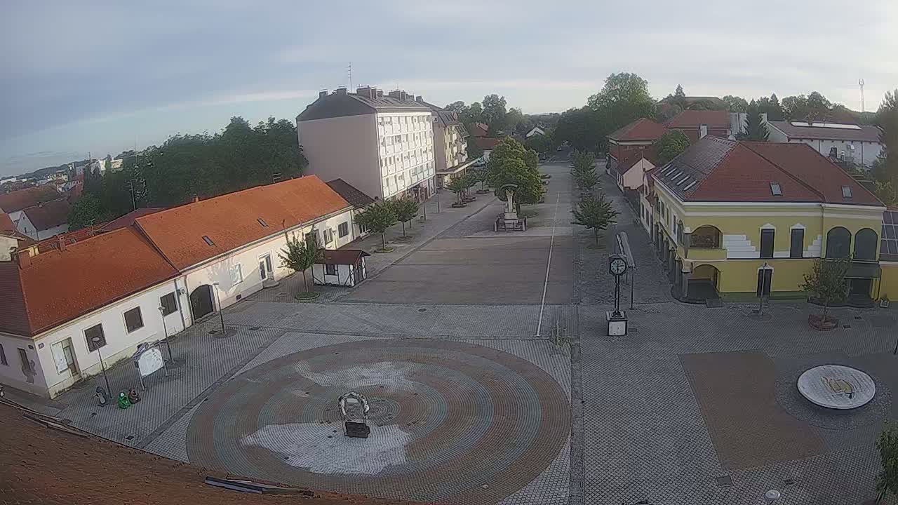 Ludbreg, Concentric Circles Center of the World, Trg Svetog Trojstva (Holy Trinity Square) Live Cam -  Ludbreg, Grad Ludbreg, Varaždin, Croatia