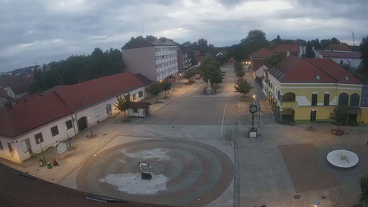 Ludbreg, Concentric Circles Center of the World, Trg Svetog Trojstva (Holy Trinity Square) Live Cam -  Ludbreg, Grad Ludbreg, Varaždin, Croatia