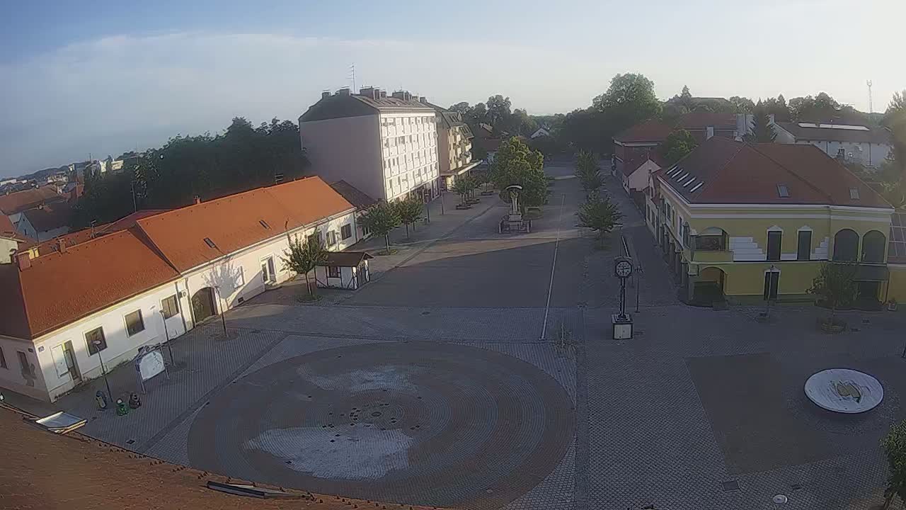 Ludbreg, Concentric Circles Center of the World, Trg Svetog Trojstva (Holy Trinity Square) Live Cam -  Ludbreg, Grad Ludbreg, Varaždin, Croatia