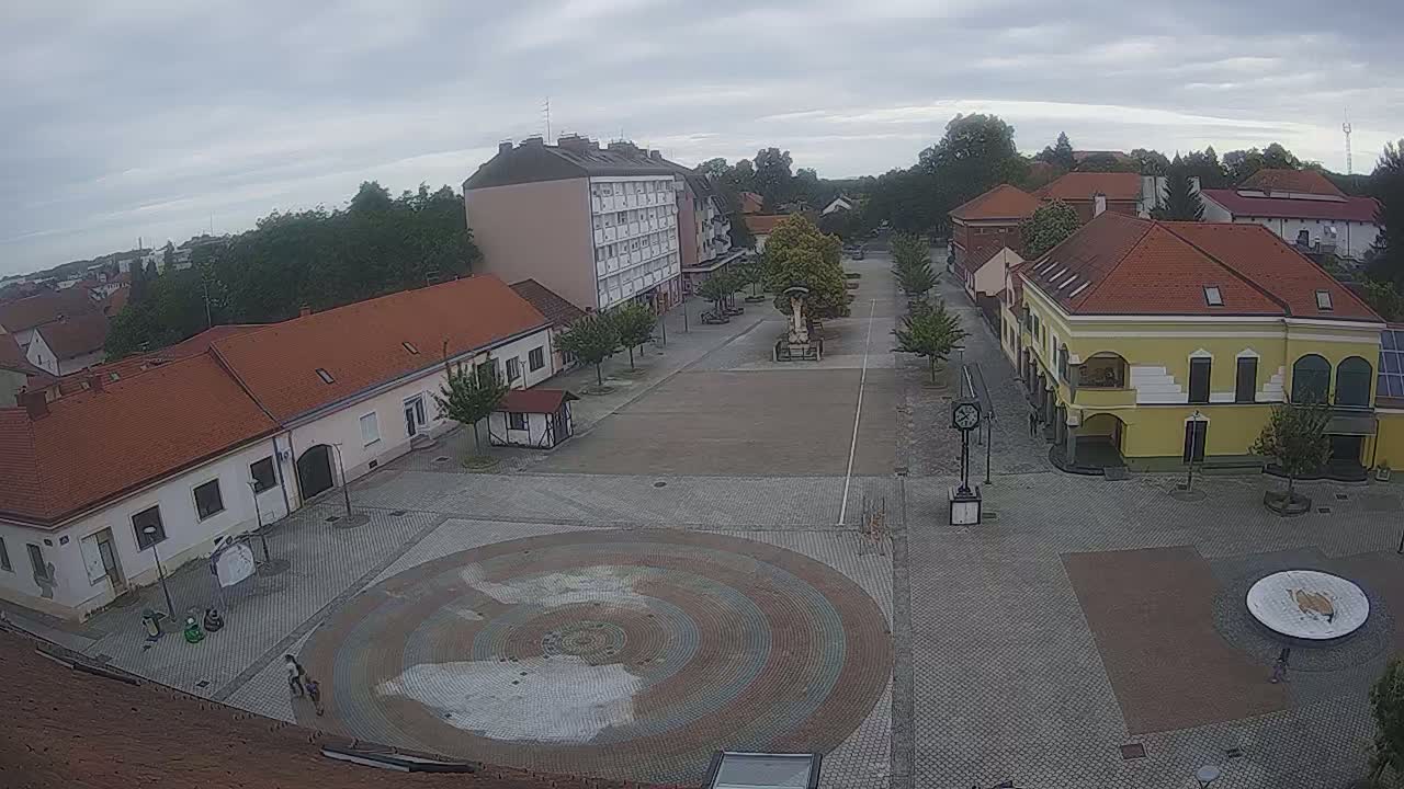 Ludbreg, Concentric Circles Center of the World, Trg Svetog Trojstva (Holy Trinity Square) Live Cam -  Ludbreg, Grad Ludbreg, Varaždin, Croatia