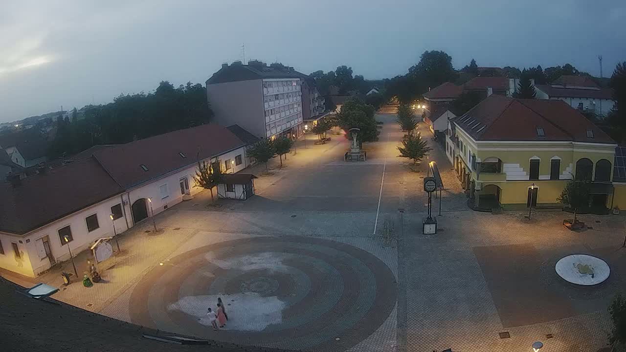 Ludbreg, Concentric Circles Center of the World, Trg Svetog Trojstva (Holy Trinity Square) Live Cam -  Ludbreg, Grad Ludbreg, Varaždin, Croatia
