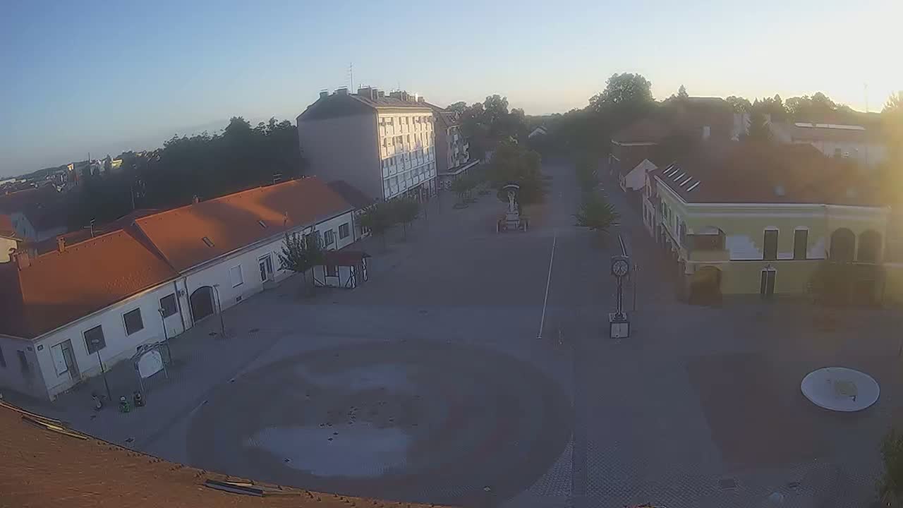 Ludbreg, Concentric Circles Center of the World, Trg Svetog Trojstva (Holy Trinity Square) Live Cam -  Ludbreg, Grad Ludbreg, Varaždin, Croatia