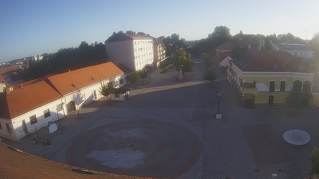 Ludbreg, Concentric Circles Center of the World, Trg Svetog Trojstva (Holy Trinity Square) Live Cam -  Ludbreg, Grad Ludbreg, Varaždin, Croatia