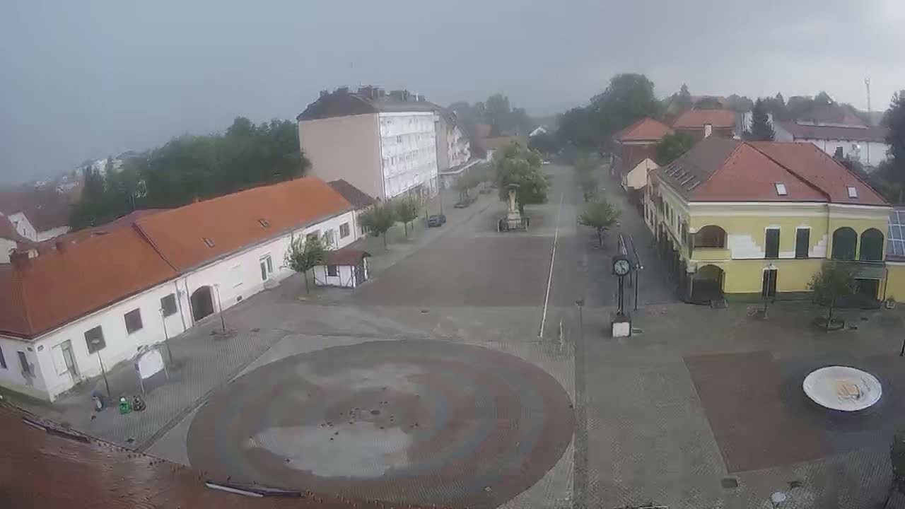 Ludbreg, Concentric Circles Center of the World, Trg Svetog Trojstva (Holy Trinity Square) Live Cam -  Ludbreg, Grad Ludbreg, Varaždin, Croatia