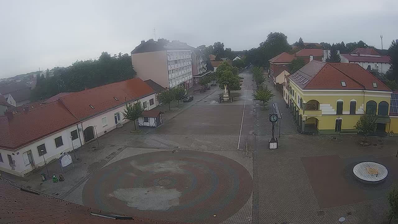 Ludbreg, Concentric Circles Center of the World, Trg Svetog Trojstva (Holy Trinity Square) Live Cam -  Ludbreg, Grad Ludbreg, Varaždin, Croatia