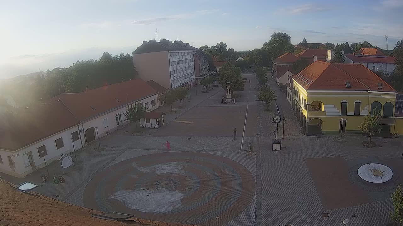Ludbreg, Concentric Circles Center of the World, Trg Svetog Trojstva (Holy Trinity Square) Live Cam -  Ludbreg, Grad Ludbreg, Varaždin, Croatia