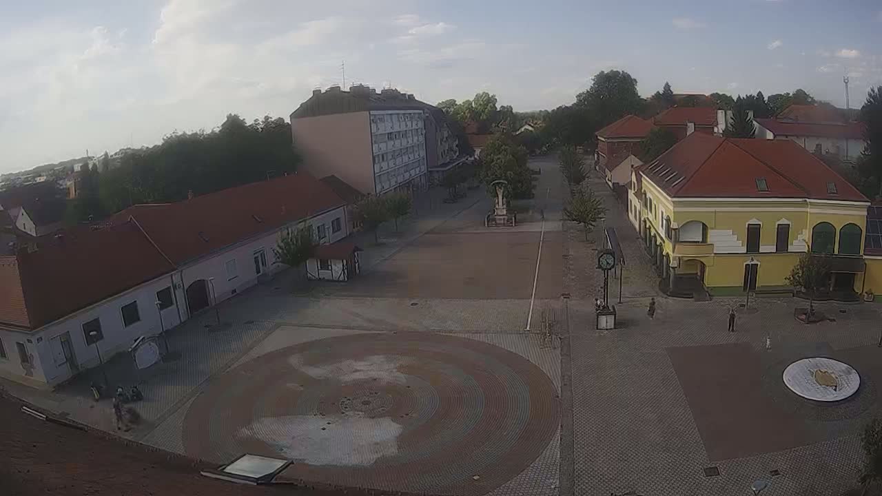 Ludbreg, Concentric Circles Center of the World, Trg Svetog Trojstva (Holy Trinity Square) Live Cam -  Ludbreg, Grad Ludbreg, Varaždin, Croatia