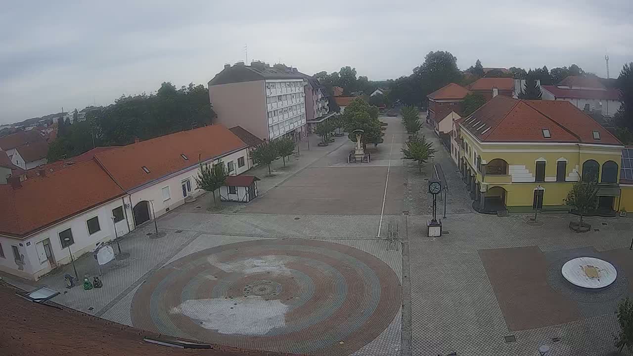 Ludbreg, Concentric Circles Center of the World, Trg Svetog Trojstva (Holy Trinity Square) Live Cam -  Ludbreg, Grad Ludbreg, Varaždin, Croatia