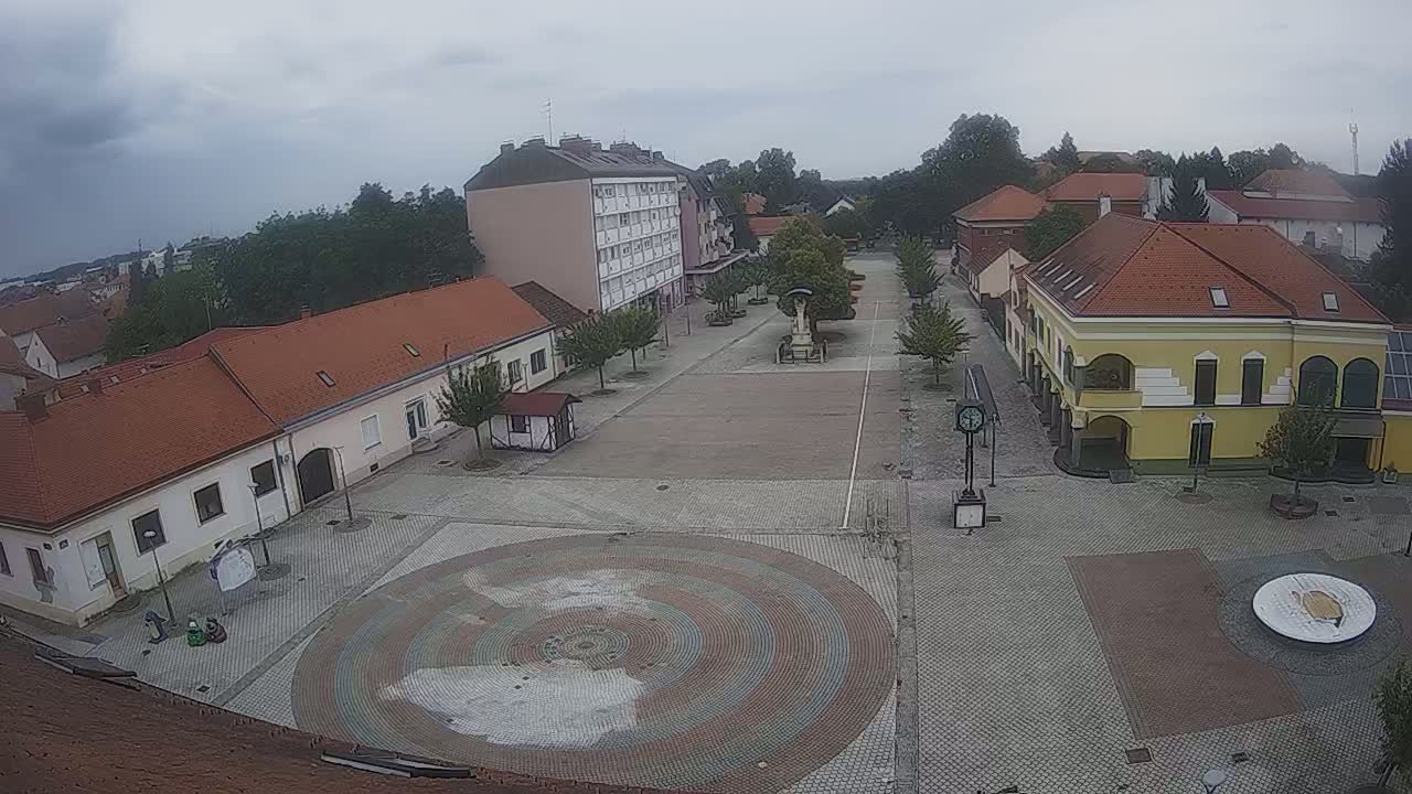 Ludbreg, Concentric Circles Center of the World, Trg Svetog Trojstva (Holy Trinity Square) Live Cam -  Ludbreg, Grad Ludbreg, Varaždin, Croatia