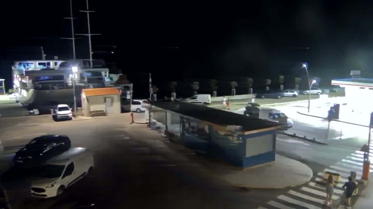 Otok  Brač Island, Bol Village & Adriatic Coast Live Cam - Bol, Brac Island, Split-Dalmatia, Croatia