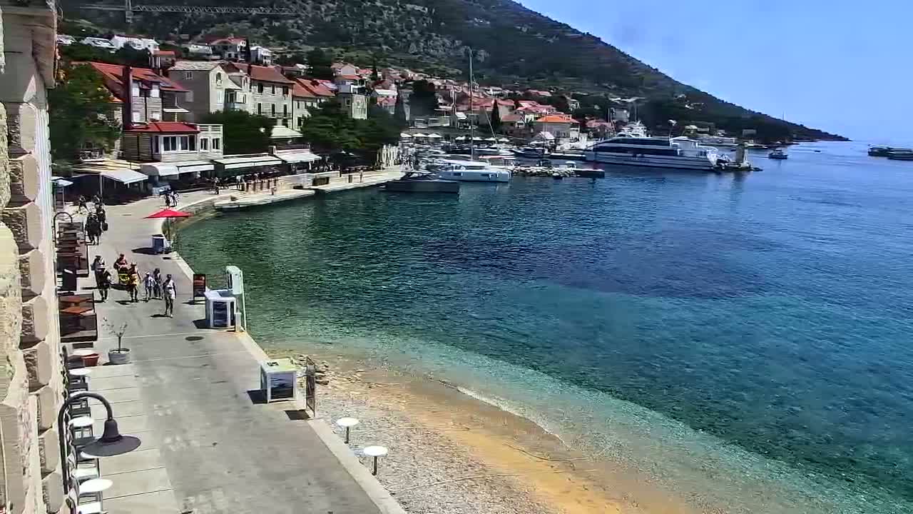 Otok  Brač Island, Bol Village & Adriatic Coast Live Cam - Bol, Brac Island, Split-Dalmatia, Croatia