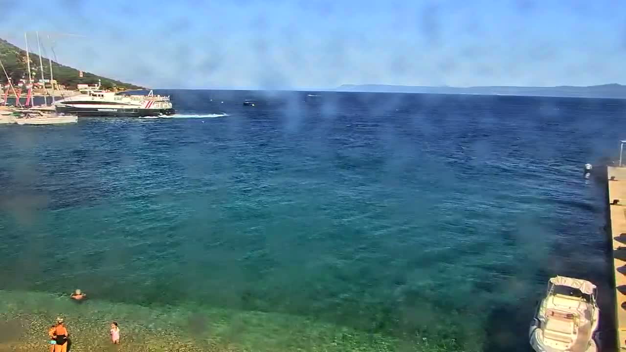 Otok  Brač Island, Bol Village & Adriatic Coast Live Cam - Bol, Brac Island, Split-Dalmatia, Croatia