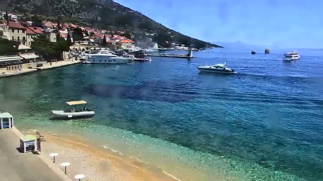 Otok  Brač Island, Bol Village & Adriatic Coast Live Cam - Bol, Brac Island, Split-Dalmatia, Croatia