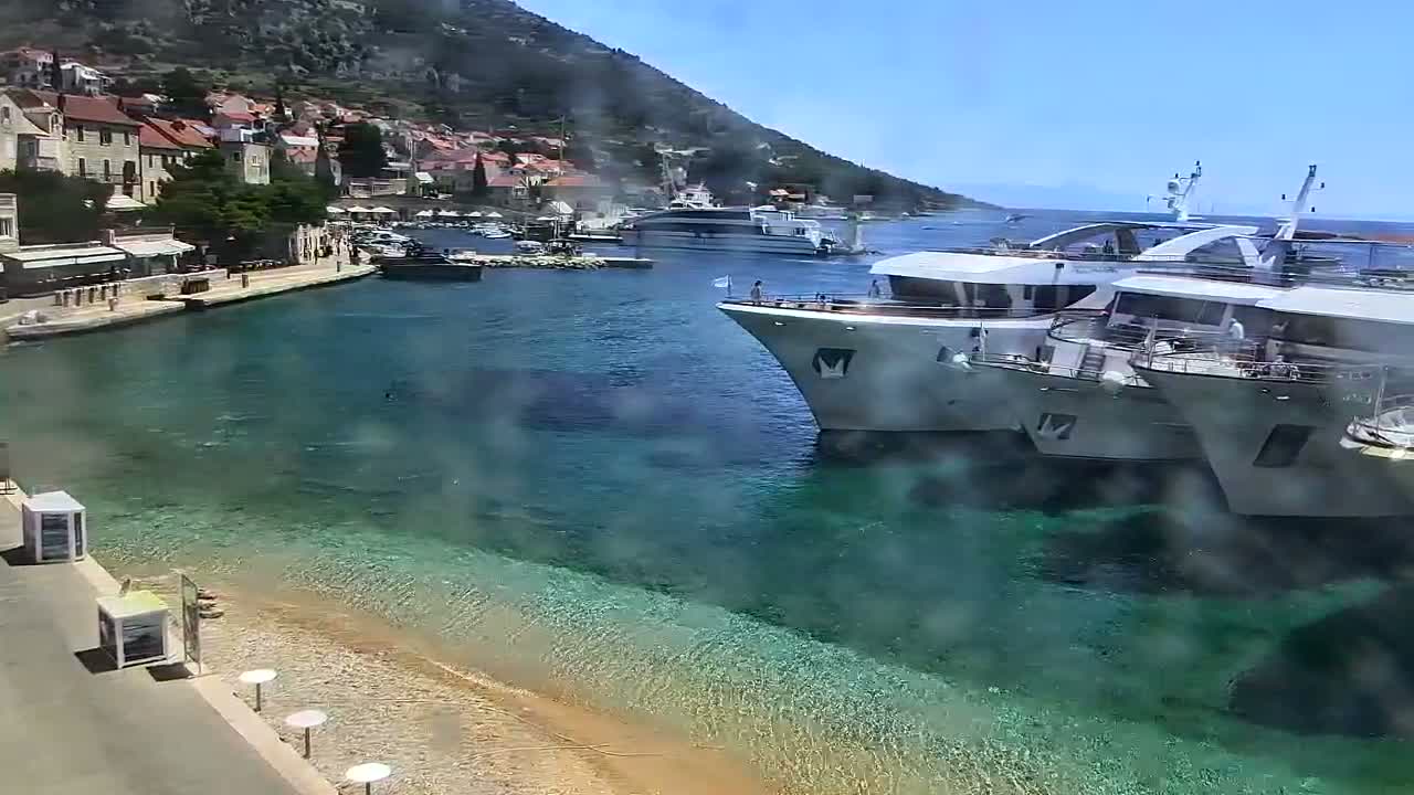 Otok  Brač Island, Bol Village & Adriatic Coast Live Cam - Bol, Brac Island, Split-Dalmatia, Croatia