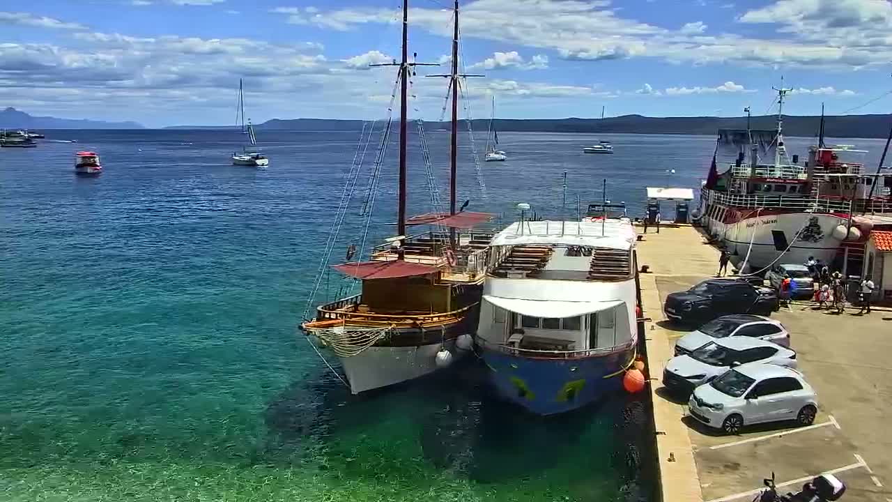 Otok  Brač Island, Bol Village & Adriatic Coast Live Cam - Bol, Brac Island, Split-Dalmatia, Croatia