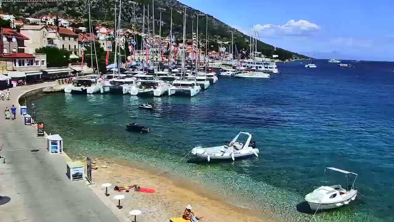 Otok  Brač Island, Bol Village & Adriatic Coast Live Cam - Bol, Brac Island, Split-Dalmatia, Croatia