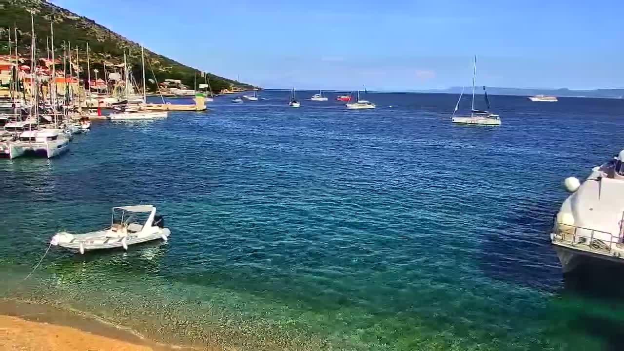 Otok  Brač Island, Bol Village & Adriatic Coast Live Cam - Bol, Brac Island, Split-Dalmatia, Croatia
